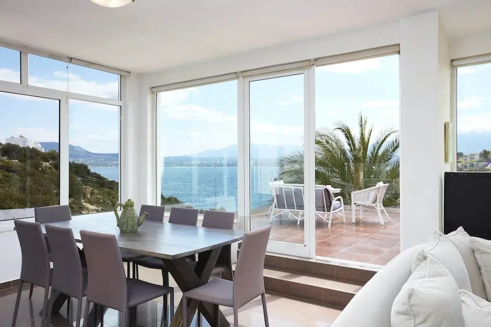 Longobardi Sea Front Villa Chania Greece