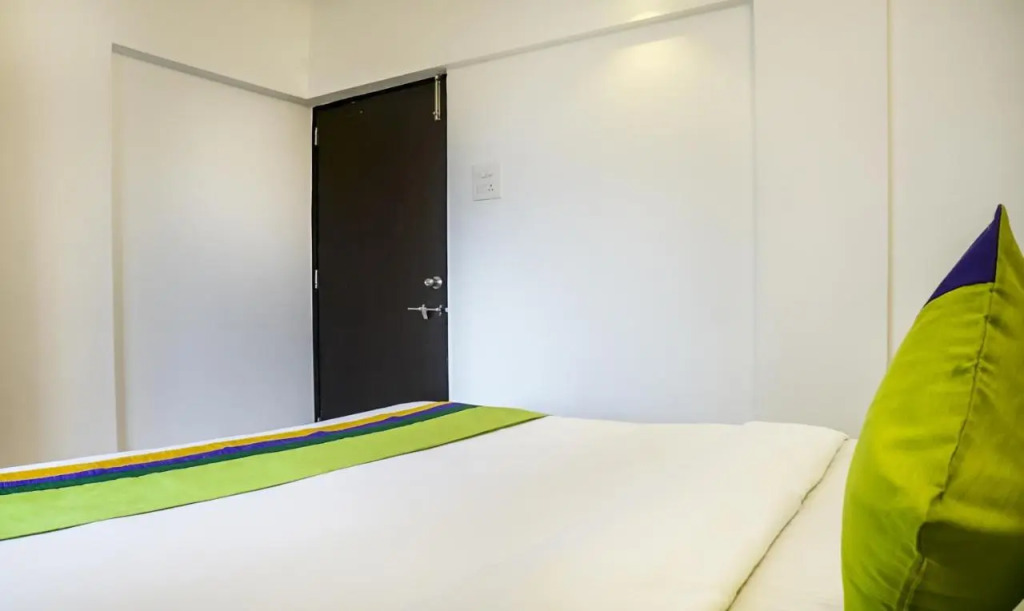 Treebo Luxe Suite, Shivaji Nagar