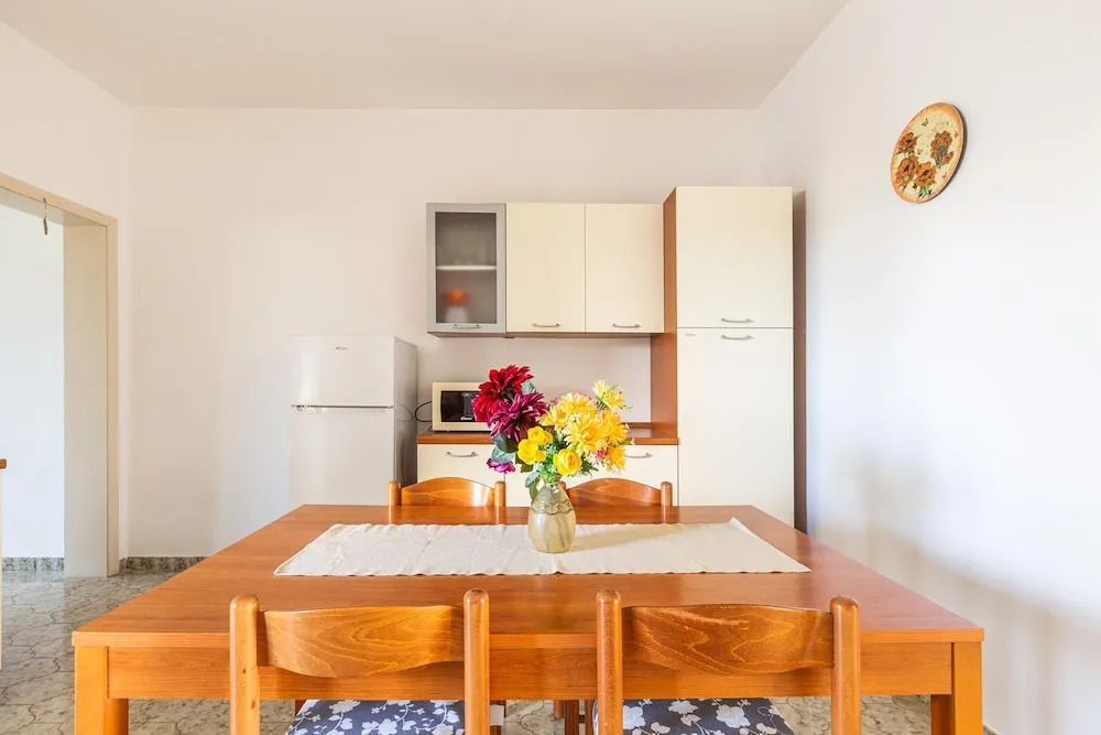 3415 Alba Apartment by Barbarhouse