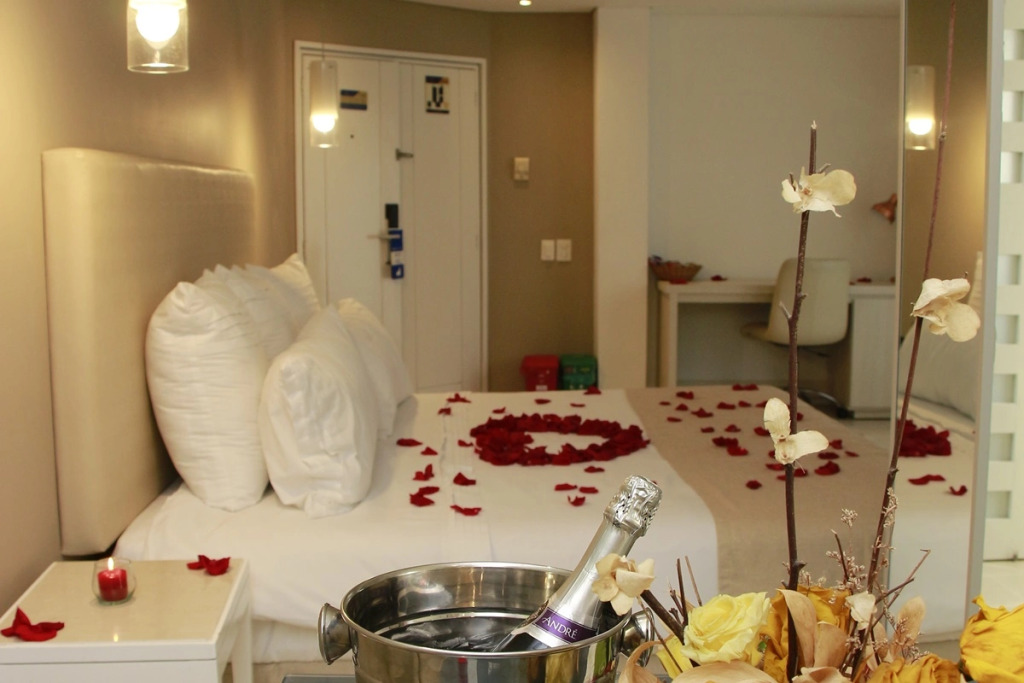 Country International Hotel