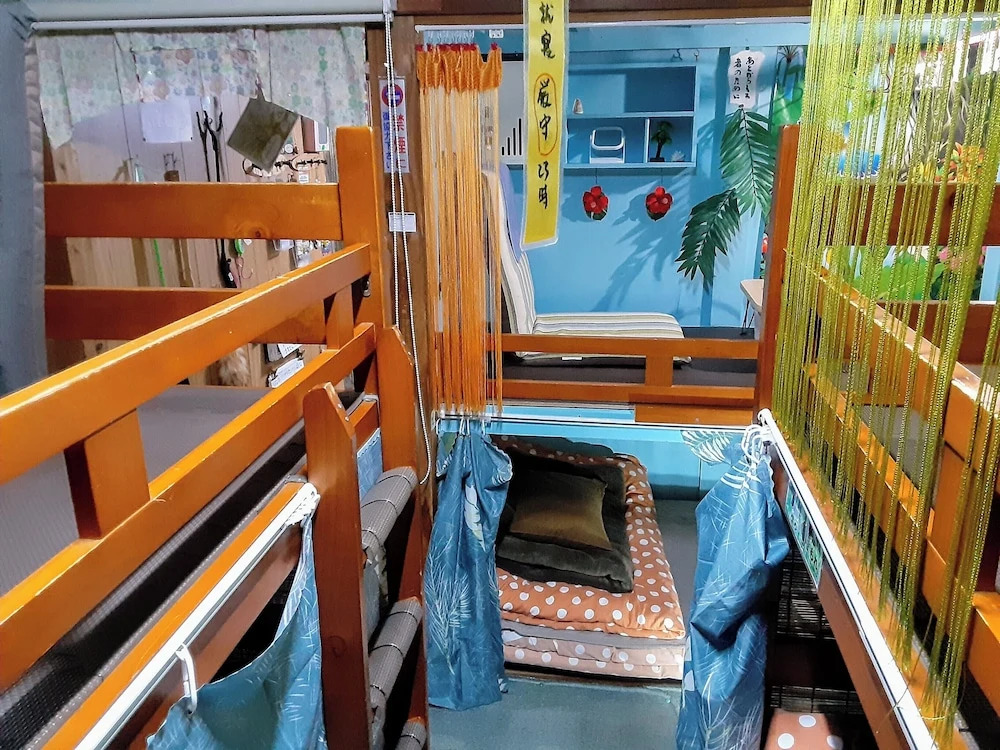 Amami Guest House showa-so