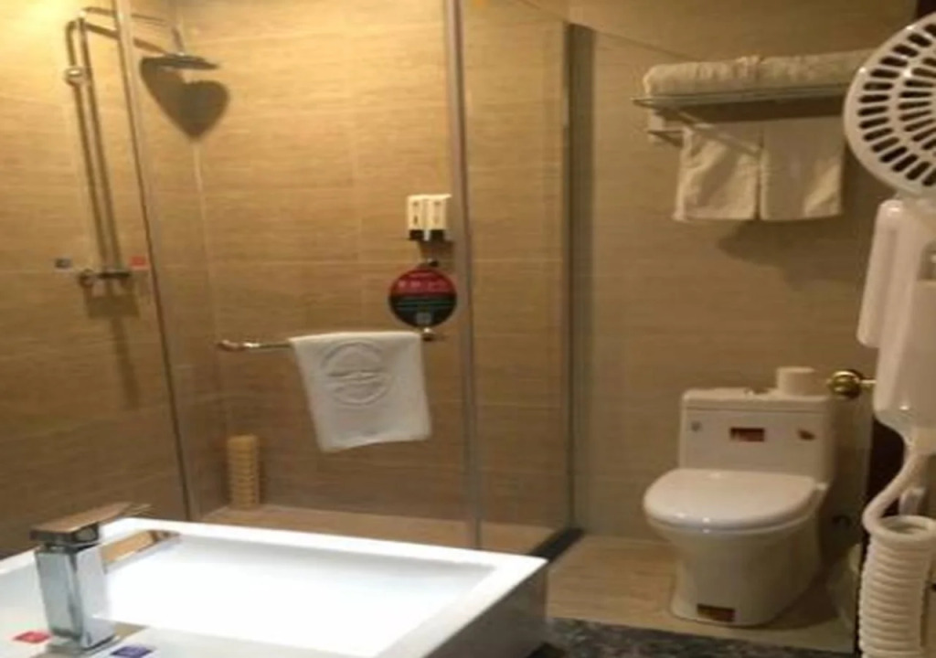 GreenTree Inn Jiuquan Dunhuang Shazhou North Road Hotel