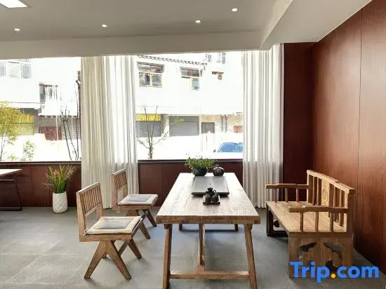 Yinxin Heyuan Hotel (Xie'e Ancient Town)