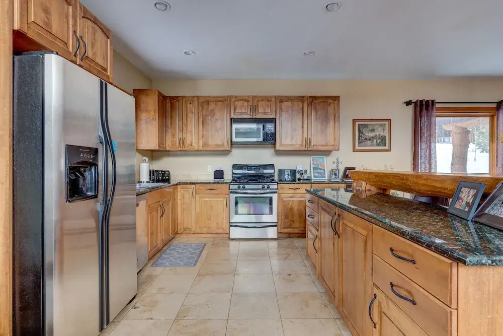 400 Whispering Pines Circle Private Home with Hot Tub