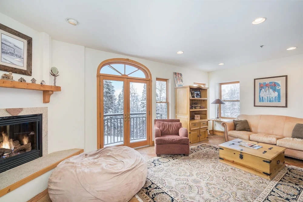 Bear Creek Lodge 212ab 2 Bedroom Condo by Alpine Lodging Telluride