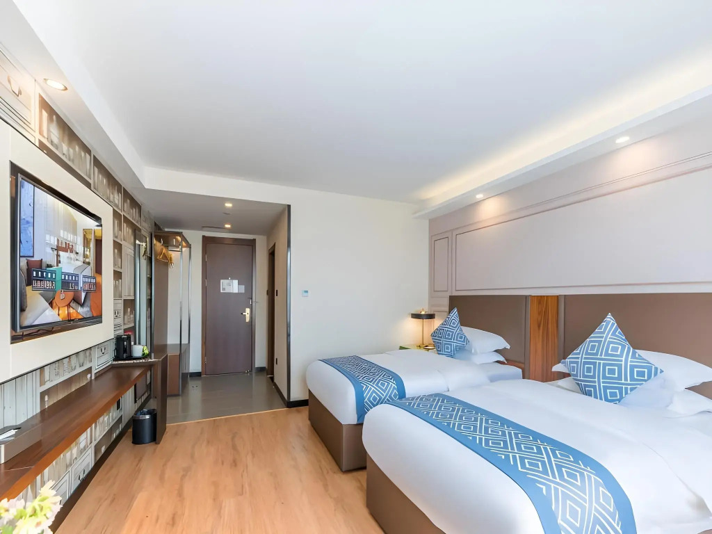 GEM Hotel Fuyang Linquan County Guangming Nan Road