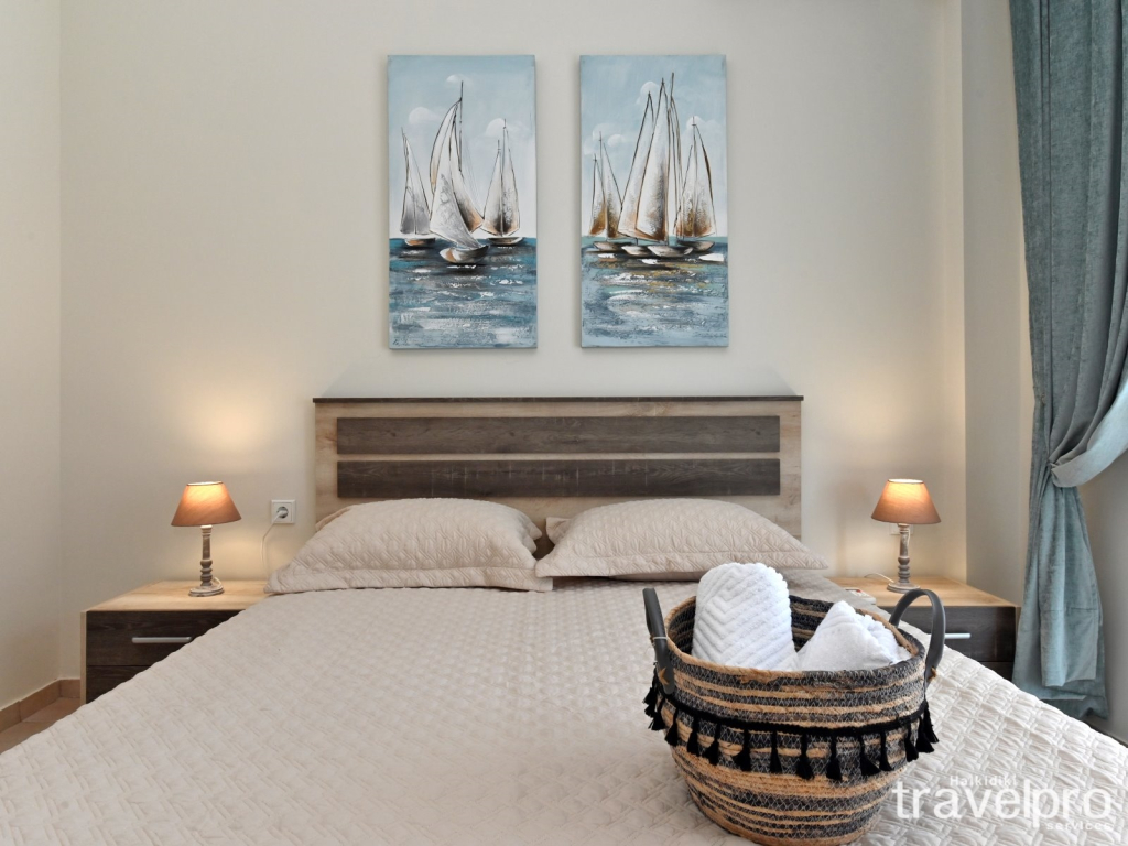 Marianthi Apartment by TravelPro Services - N...