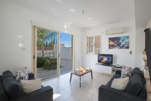 The Ultimate 5 Star Holiday Villa in Protaras with Private Pool And Close To the Beach, Protaras Villa 1292