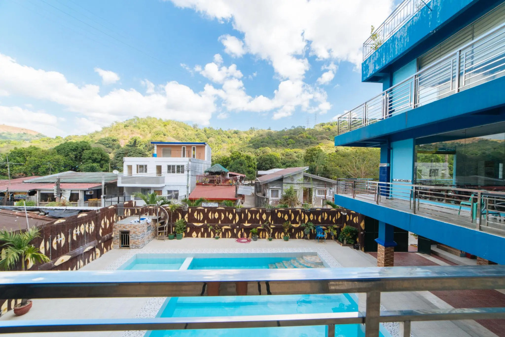 RedDoorz Premium @ Casa Ghilda Resort Olongapo City