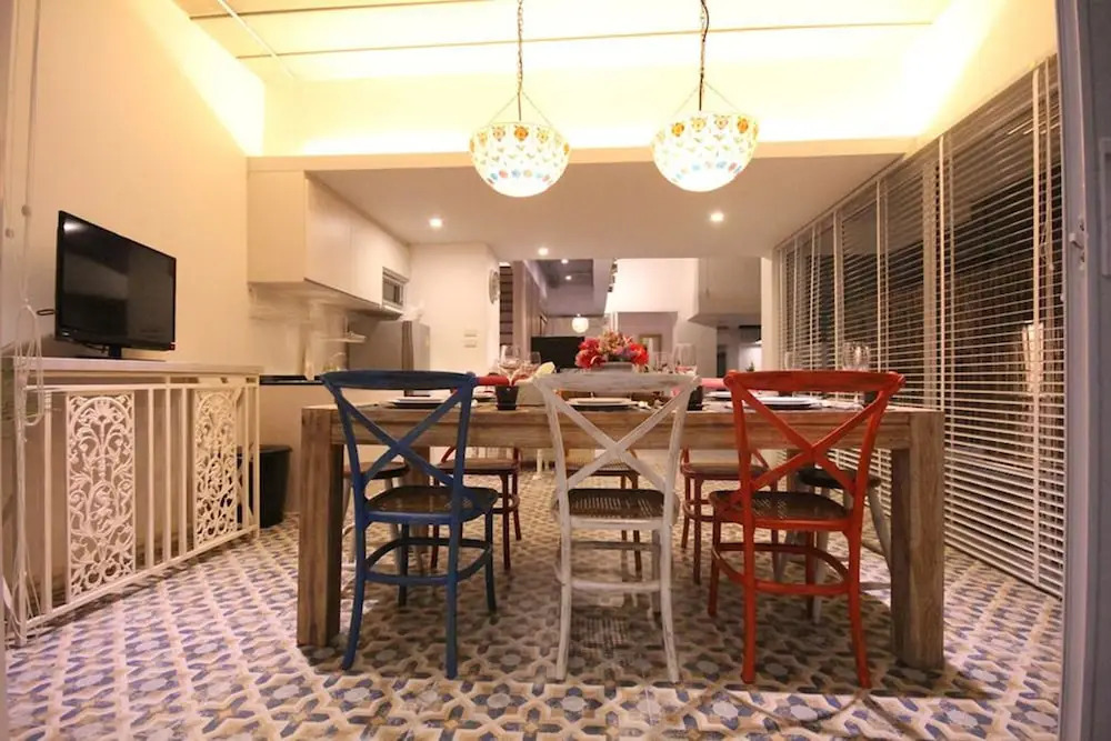 Villa S