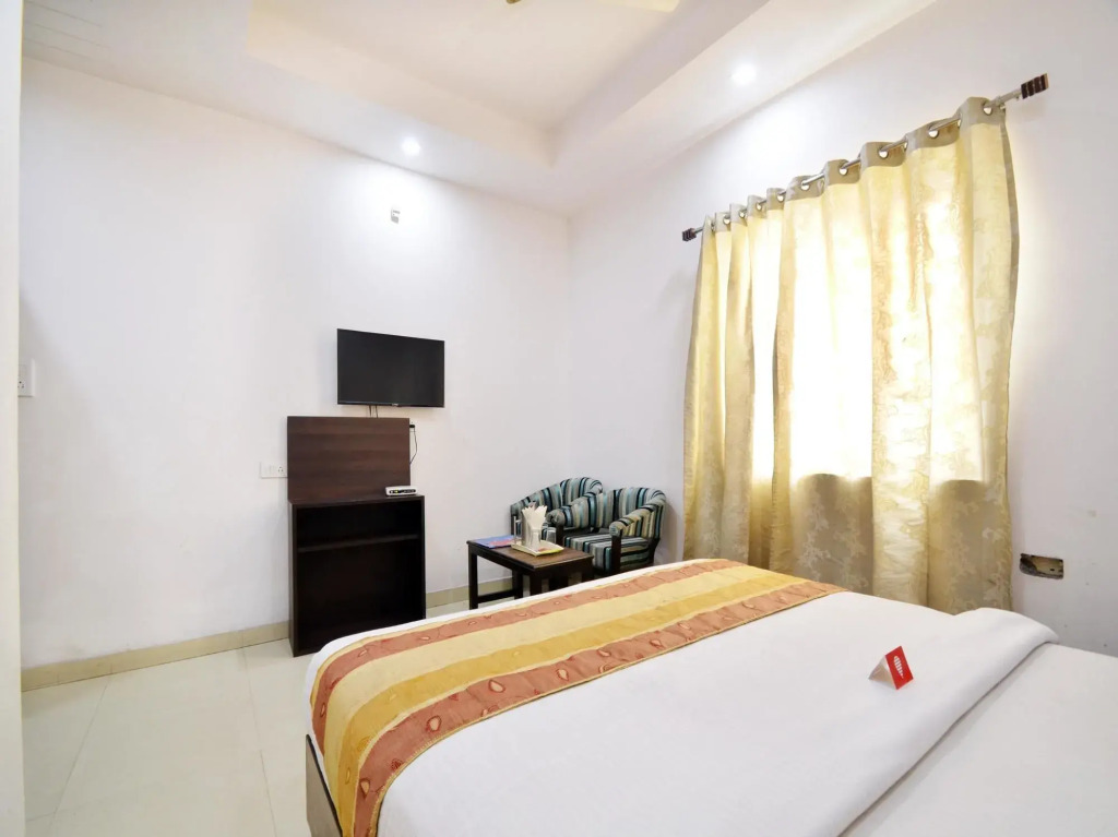 OYO 5263 R C Regency