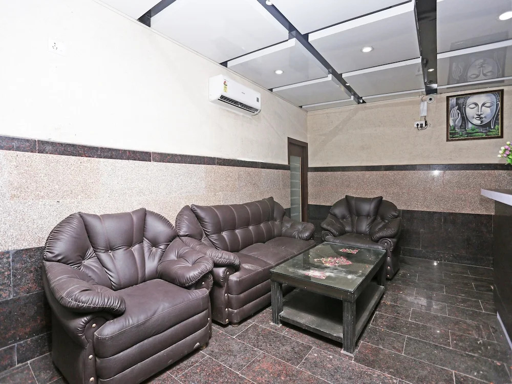 OYO 8226 RD Inn
