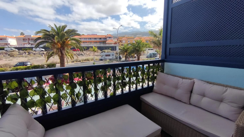 Hübsche Ferienwohnung mit 2 Schlafzimmern, Pool und WLAN, Strandnähe