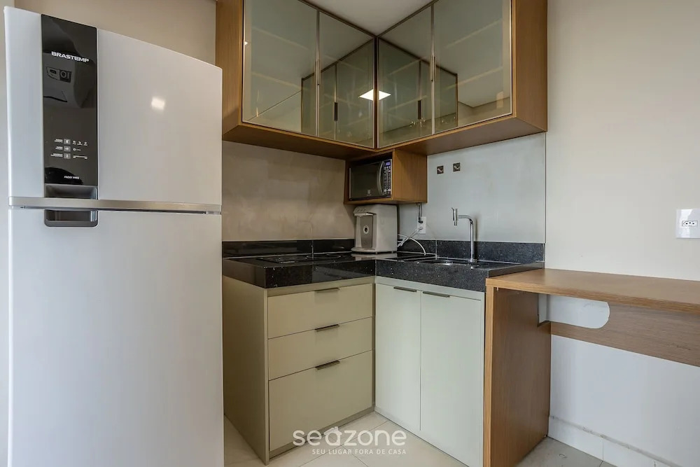 Modern Studios on R. Augusta 800m From the Subway - OAG