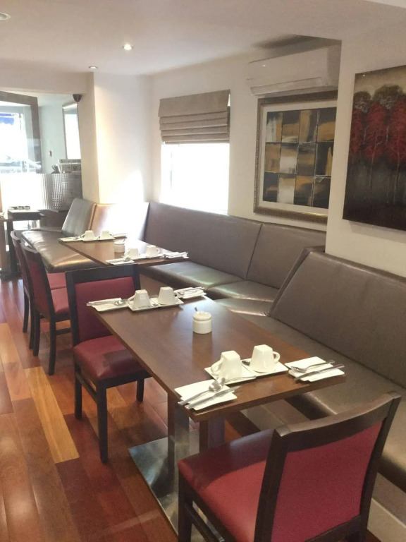The New London Carlton Hotel & Service Apartments