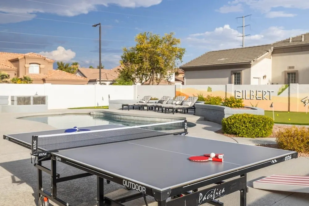 Gilbert Willow Tree 4 Bedroom Home by Redawning