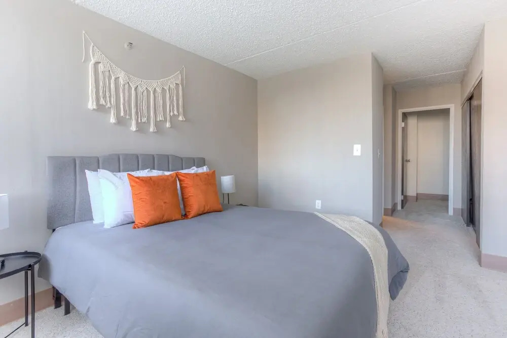 FRONTDESK 1431 Washington Blvd Apts Downtown Detroit