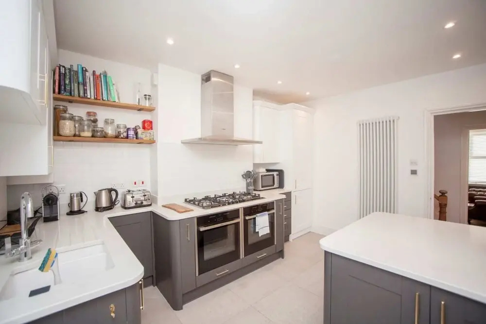 Modern and Chic 2 Bedroom in Bristol