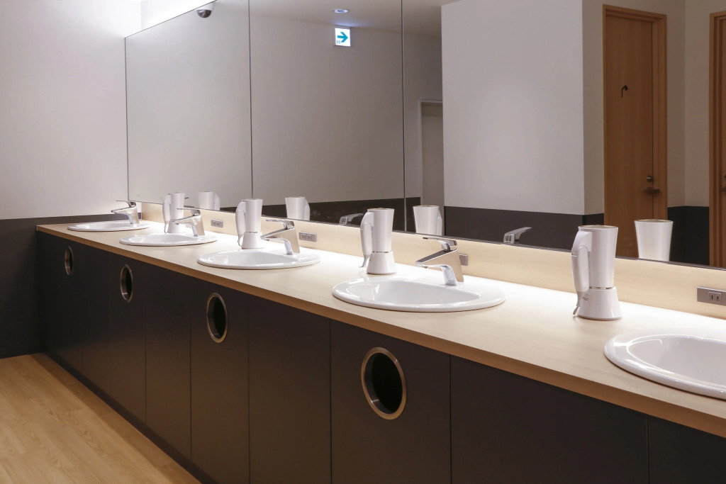White Hostel Shinsaibashi