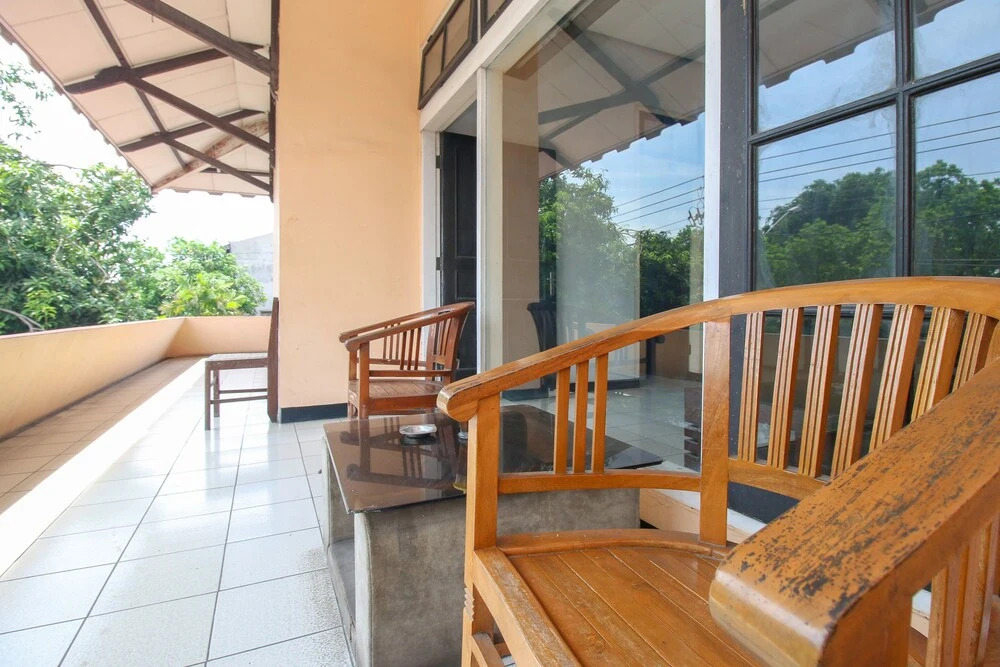 Airy Stasiun Balapan Monginsidi 106 Solo