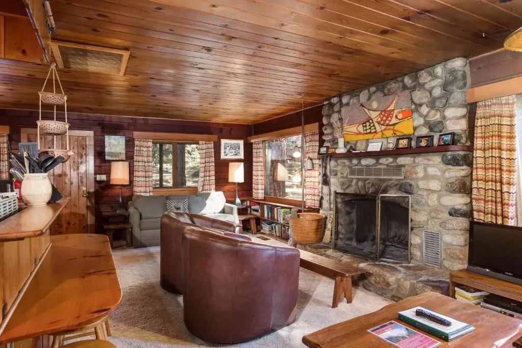 53 Creekside Cabin