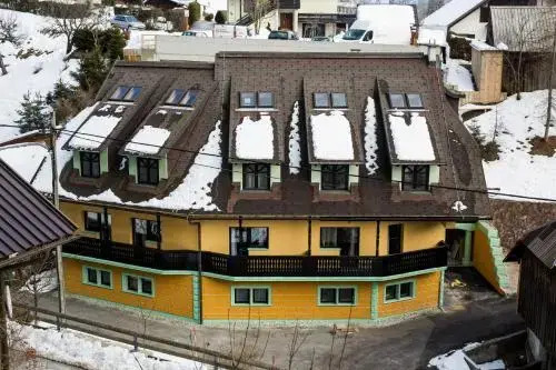 Podkoren Apartments