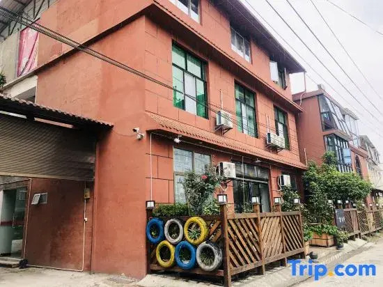 Shi March Homestay