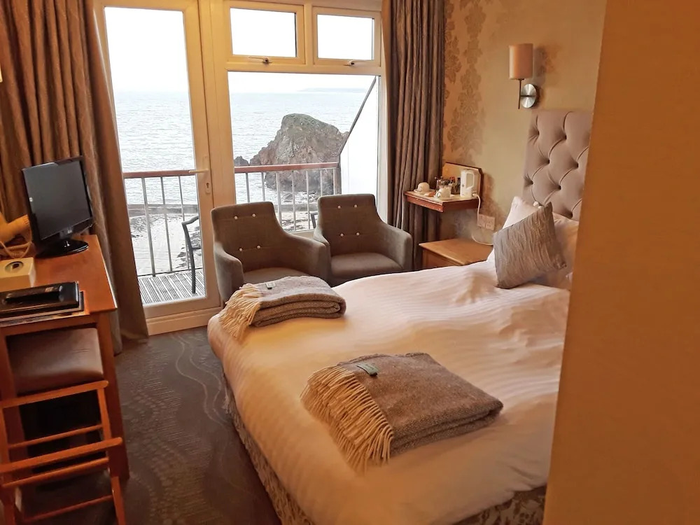 The Cottage Hotel