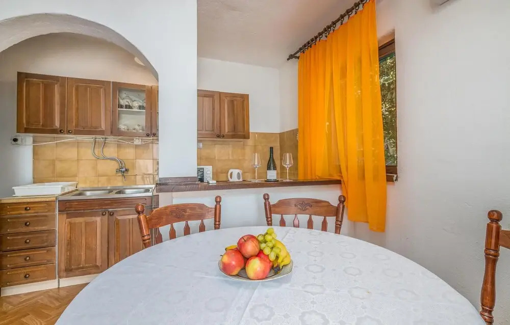 Amazing Apartment in Jurandvor With 2 Bedrooms and Wifi