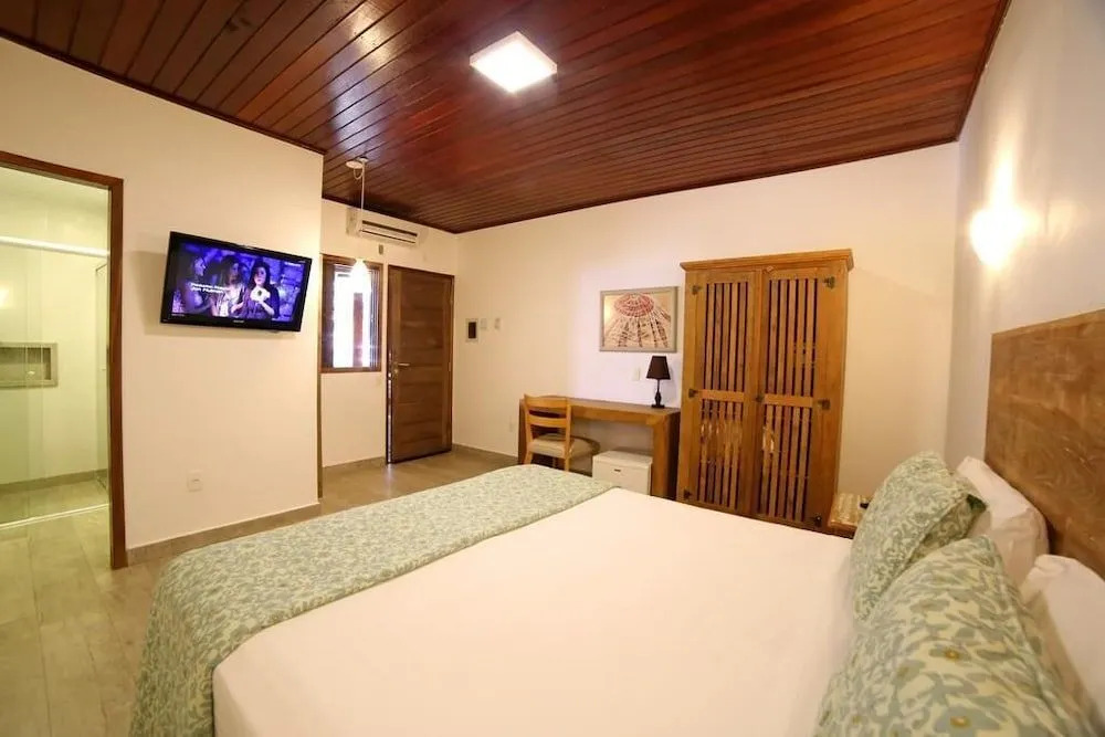 Coconuts Maresias Hotel