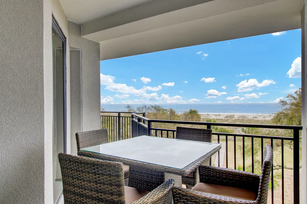303a Shipwatch by Avantstay Ocean View, Shared Pool, Boardwalk to Beach