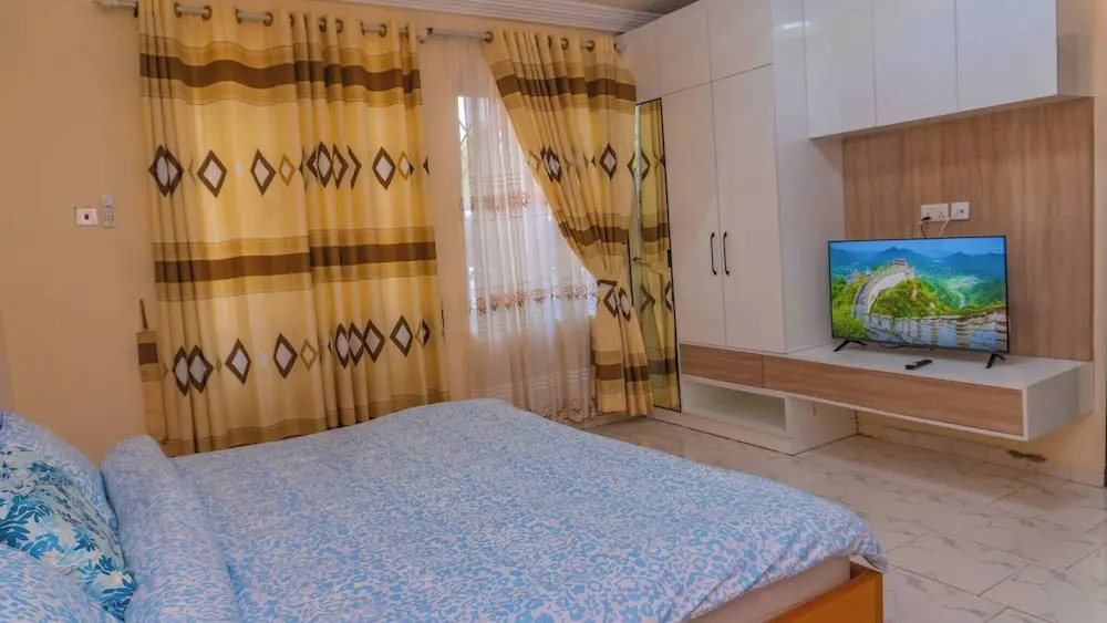 Premium Six-Bedroom Villa at East Legon Near Accra Airport