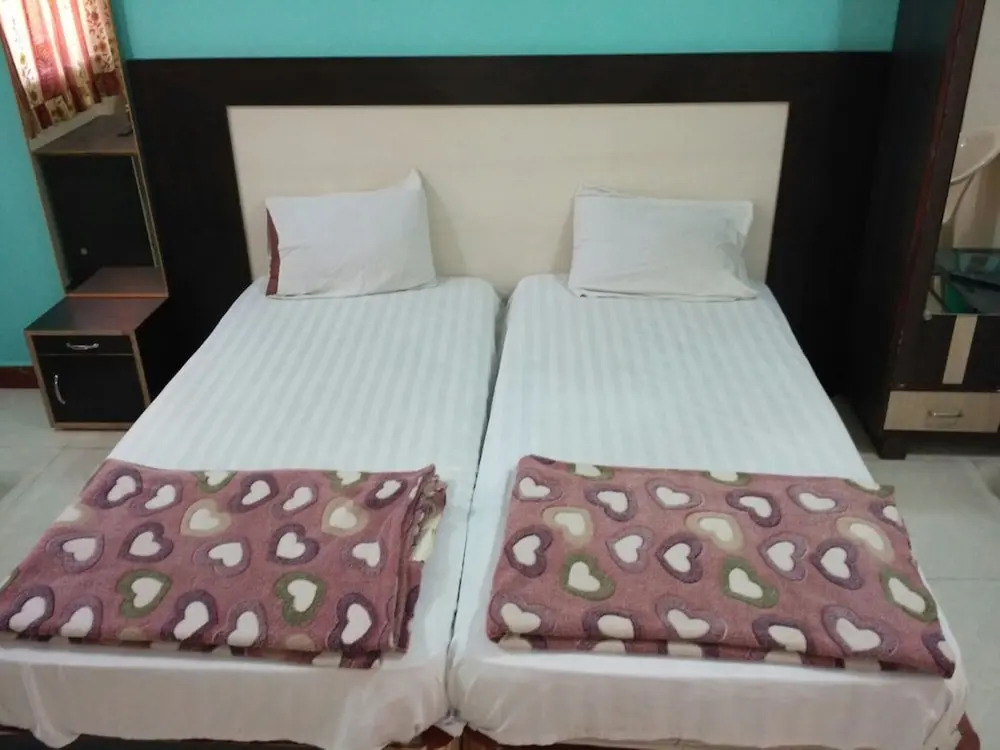 Hotel Arsh Plaza