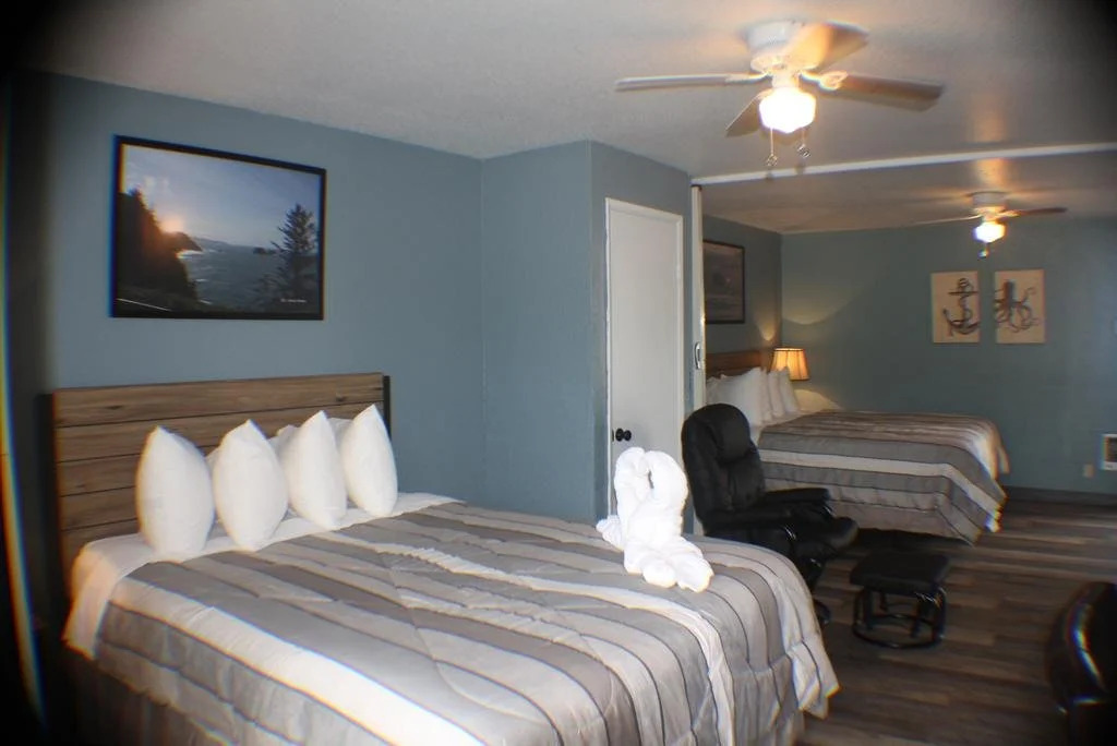 Sea Treasures Inn #104
