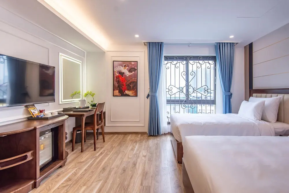 Reyna Luxury Hotel