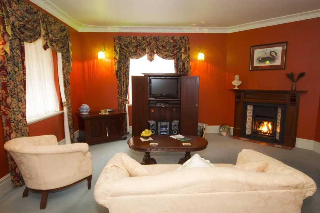 Blackwood Inn Innkeepers House