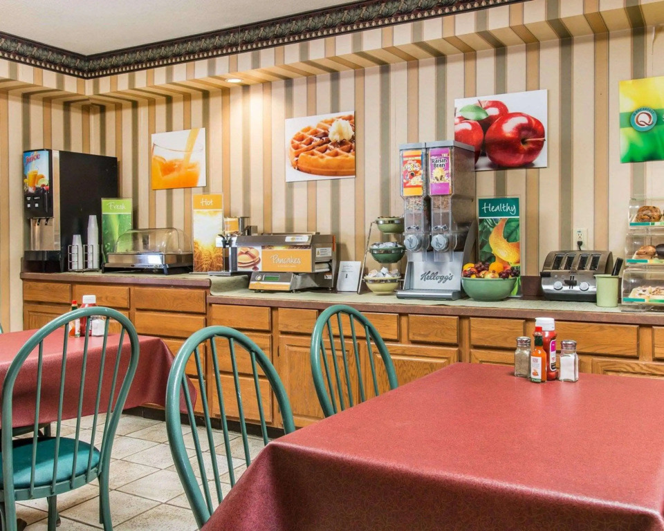 Quality Inn Saint Ignace I-75