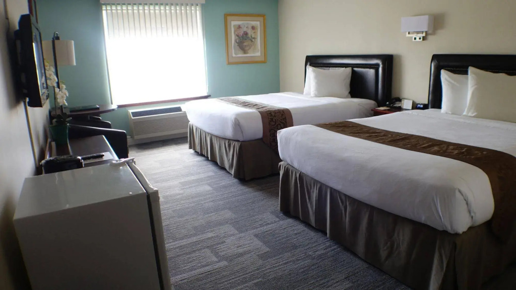 The Peninsula Inn