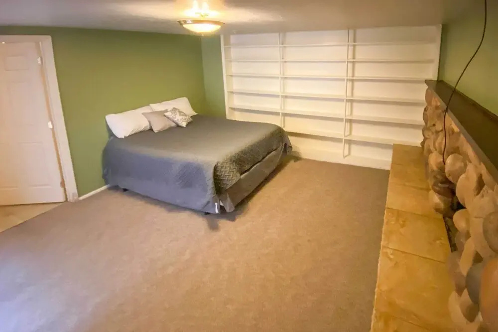 Main Street Townhome - 12 Miles to Bear Lake!