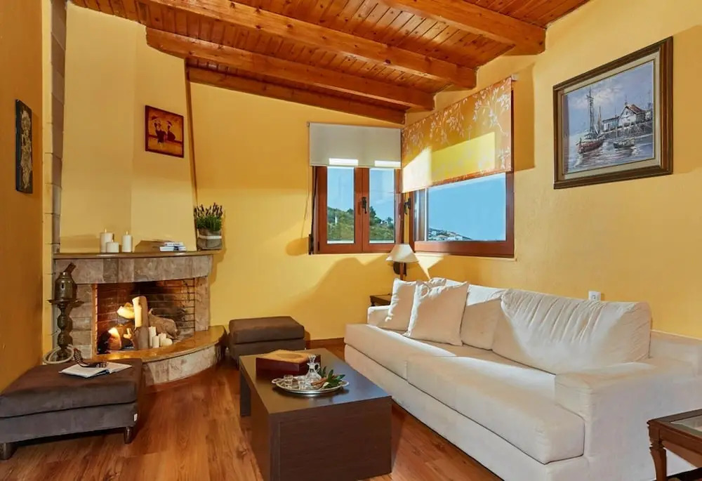Stylish Pool Side Apartment With Stunning sea View RU