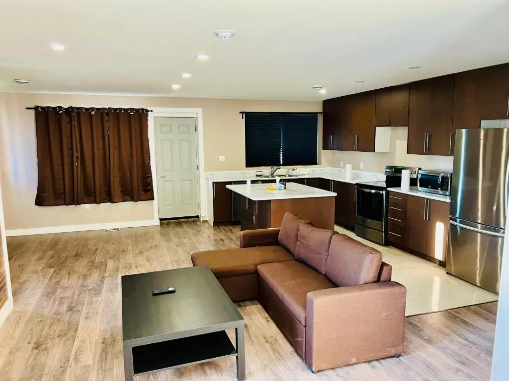 Super 8 by Wyndham Niagara Falls ON