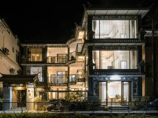 Longkan Yunding Courtyard Hotel