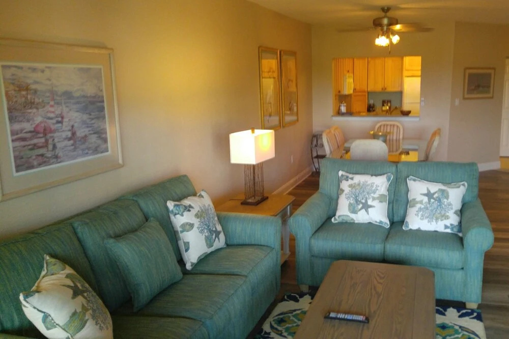 Shorewood Oceanfront - 2 & 3 Bedroom Villas