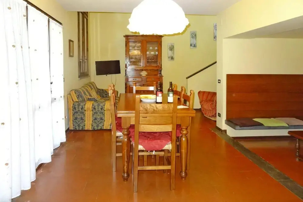 Villa in Montaione with Pool & Wine Tasting