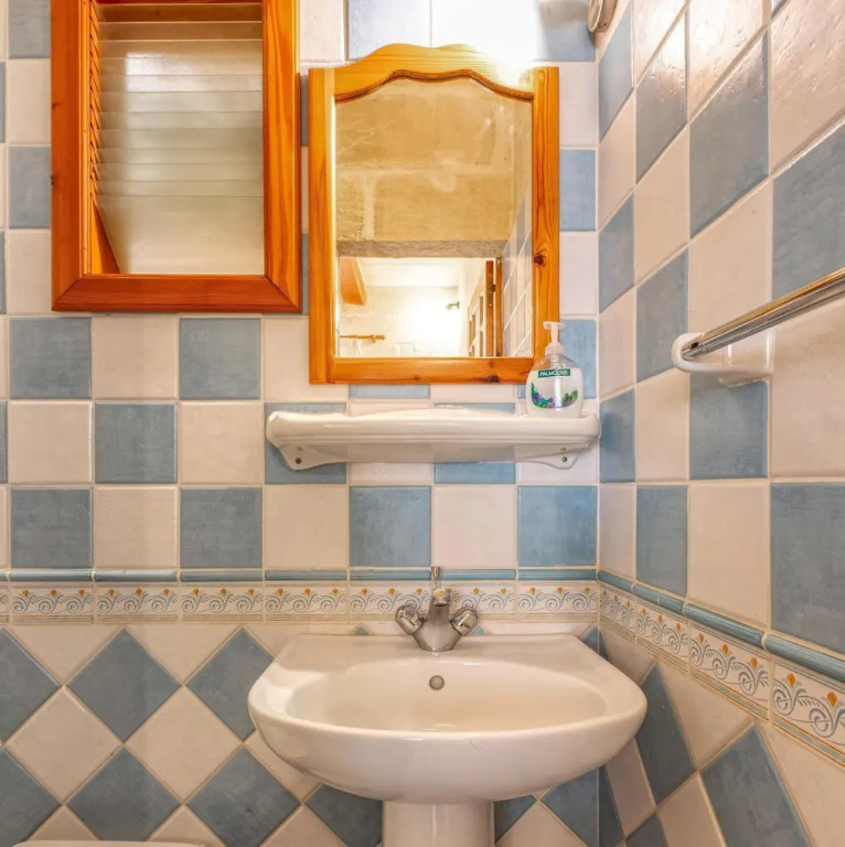 Ta'leli Pool Farmhouse in Gozo