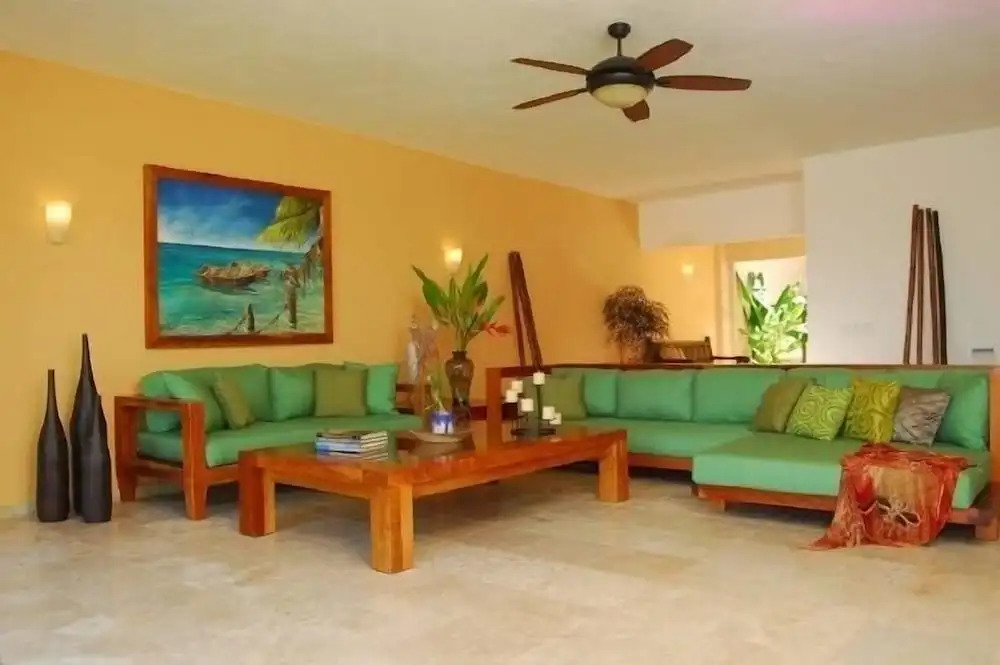 Villa Naivi Brisas 5BR by Villas HK28