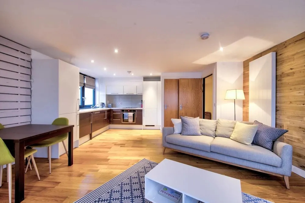 JOIVY Stylish City Centre Apartment for Two