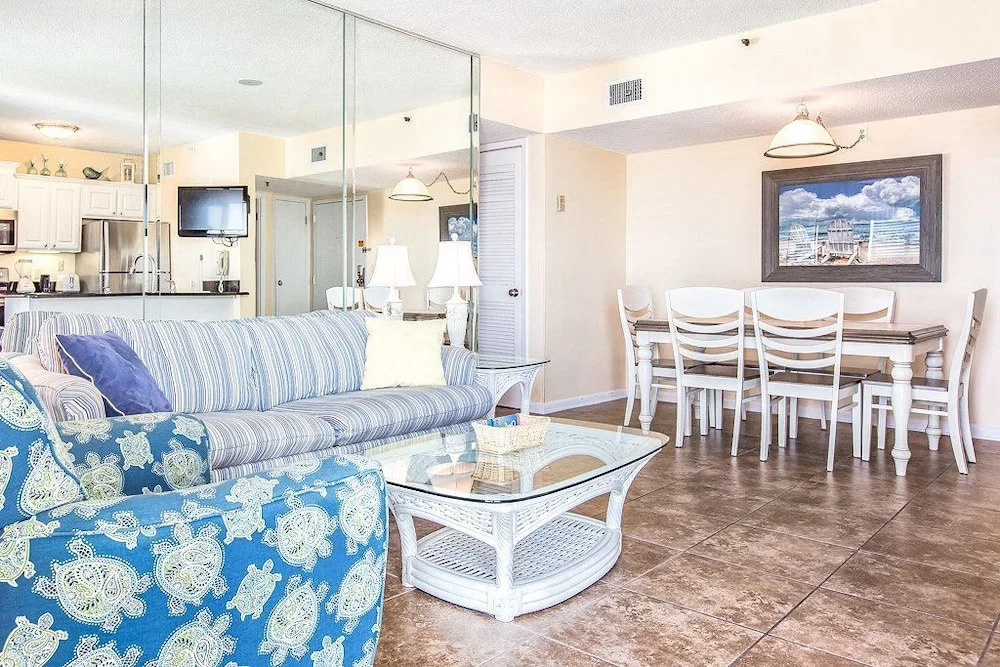 Gulf Shores Condo with Dazzling View by RedAwning
