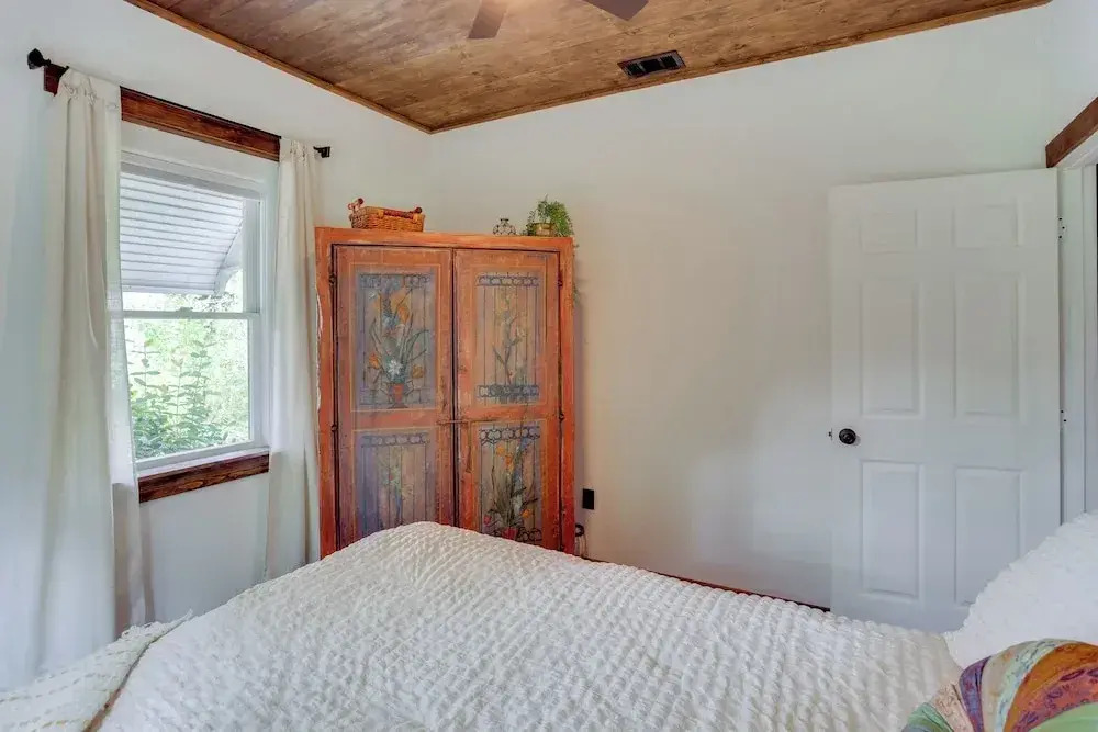 < 1 Mi to Downtown Arcadia: Tranquil Wooded Escape
