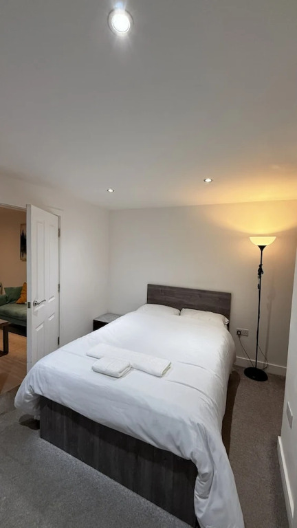 1 Bedroom Fully Furnished Apartment